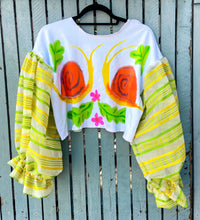 Load image into Gallery viewer, Twin Snails Top M-2X