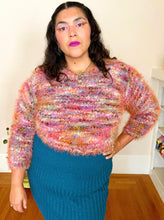 Load image into Gallery viewer, 90’s Fuzzy Textured Knit L/XL